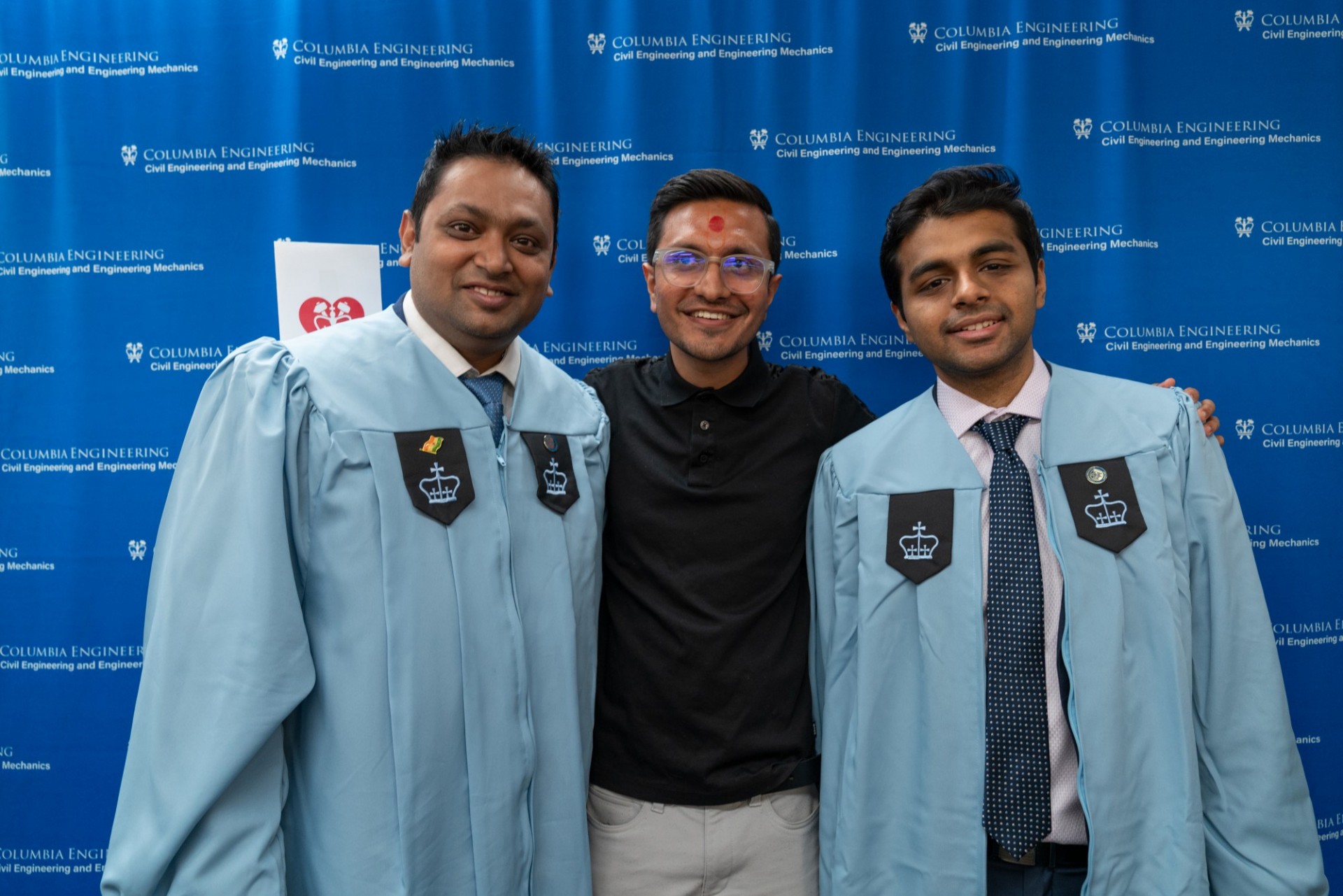 Class of 2024 postgraduates pose together in the Carleton Lab