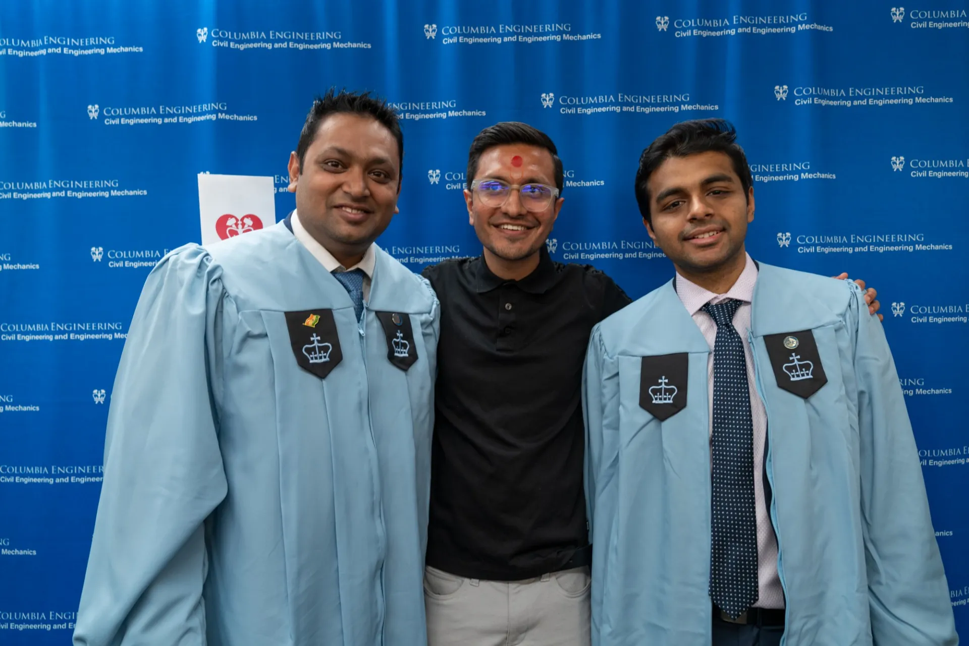 Class of 2024 postgraduates pose together in the Carleton Lab