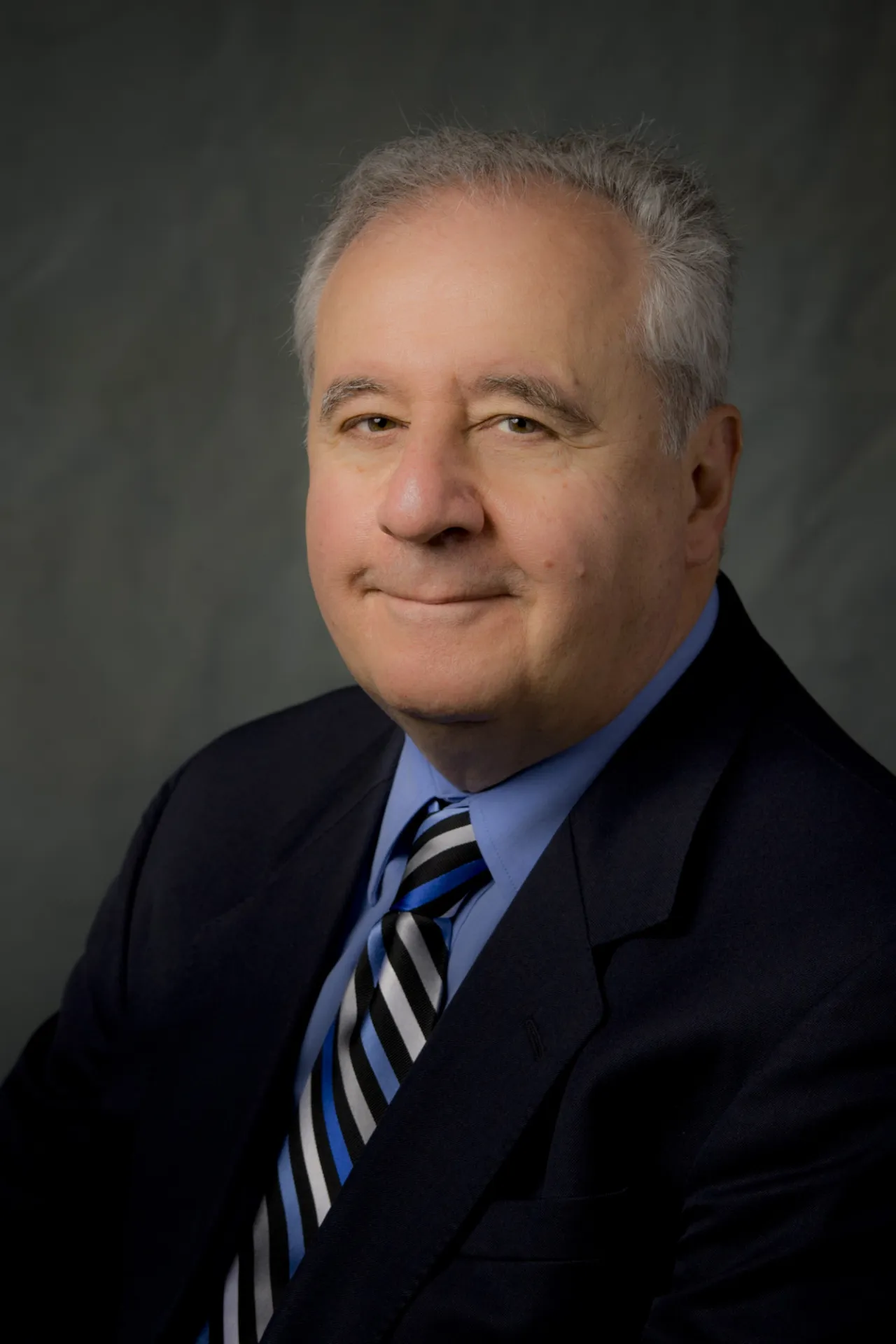 Dan F.