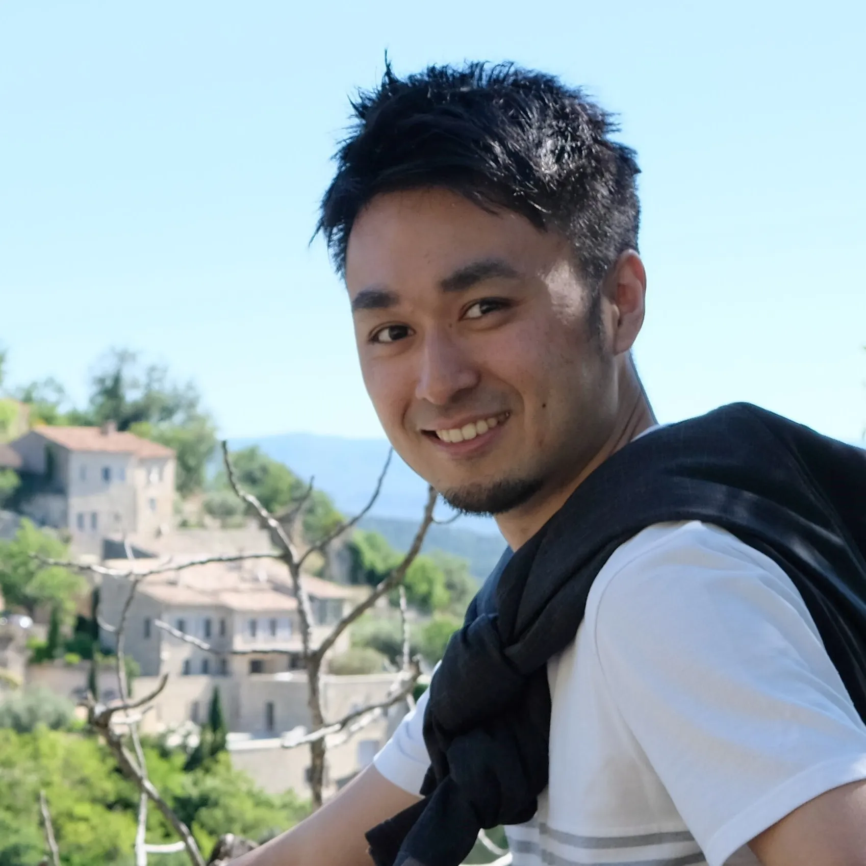 Headshot of Takahiro Yabe
